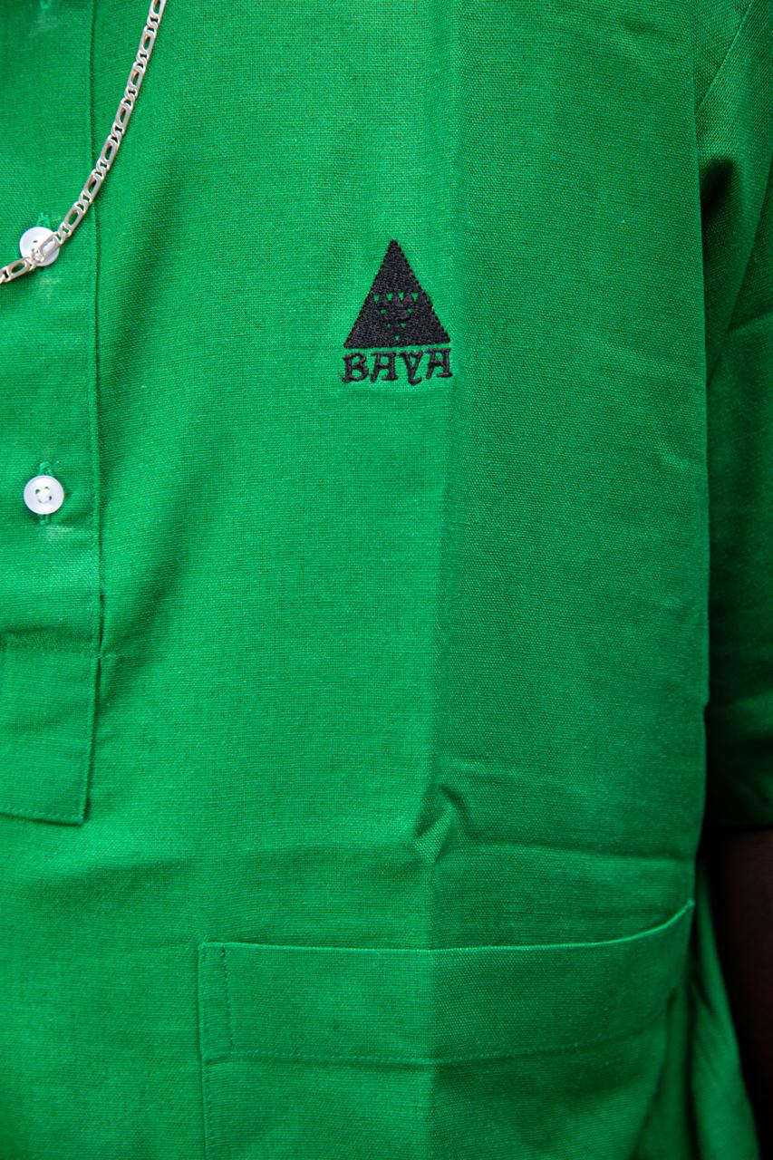 Détail broderie triangle BAYA